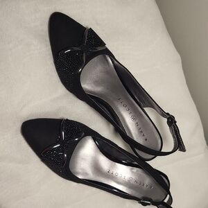 Karen Scott Elegant Black Bow Heels Size 6